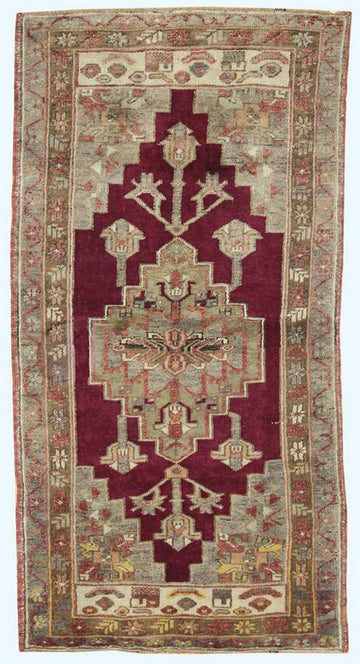 OUSHAK HANDKNOTTED RUG, J32496