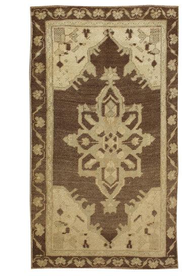 YASTIC HANDKNOTTED RUG, J57015