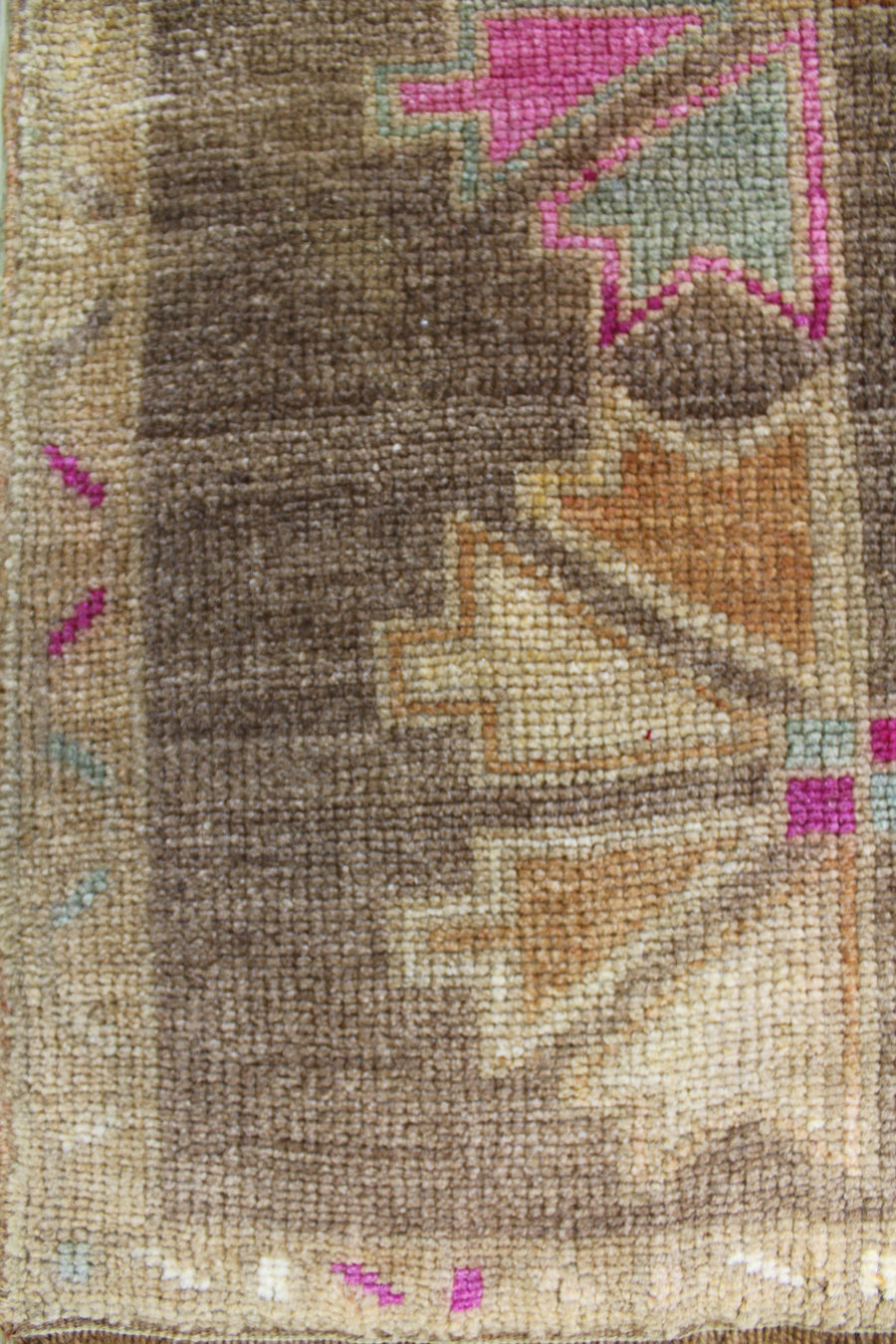 ANATOLIAN HANDKNOTTED RUG, J58234
