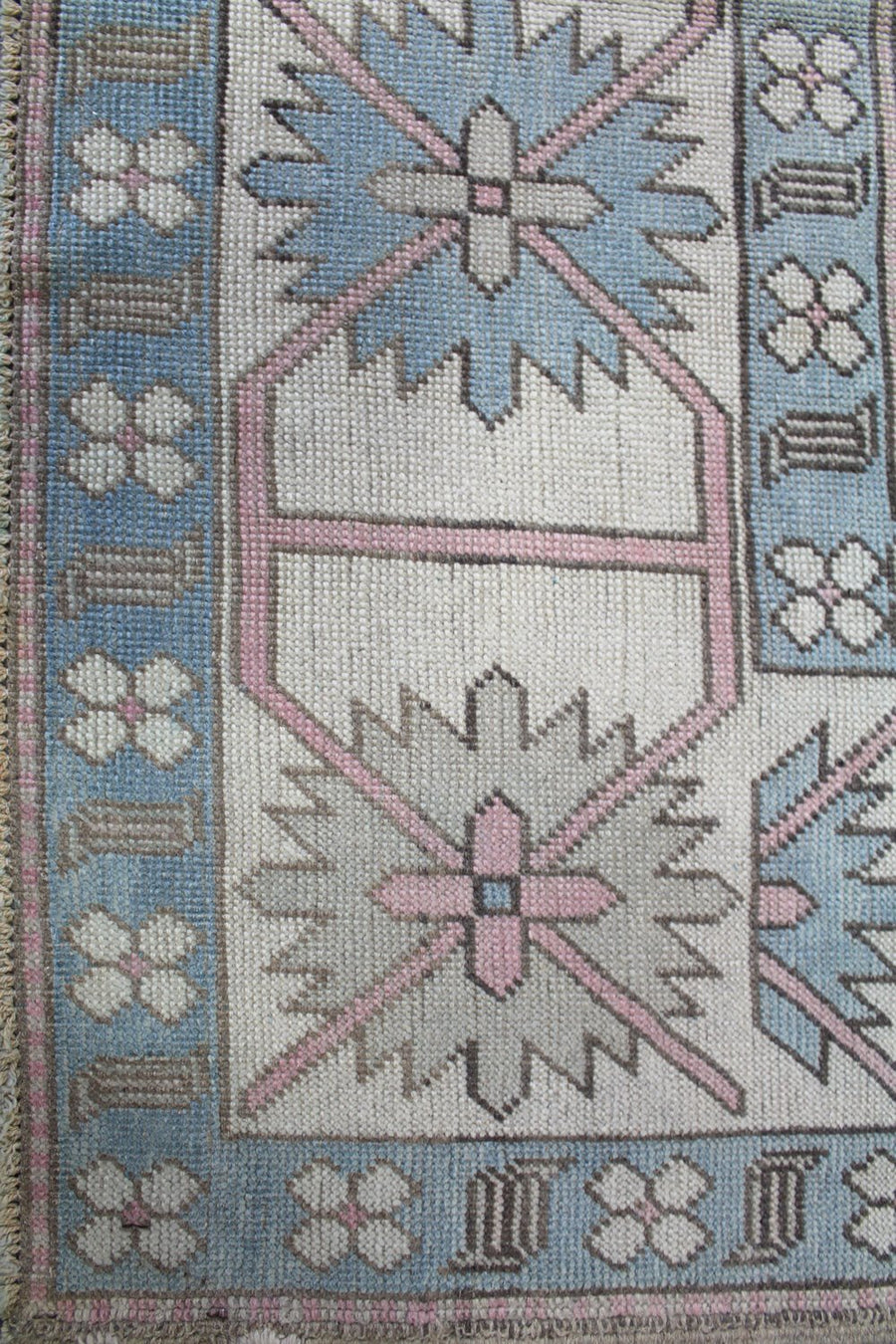 SULTANABAD HANDKNOTTED RUG, J58751